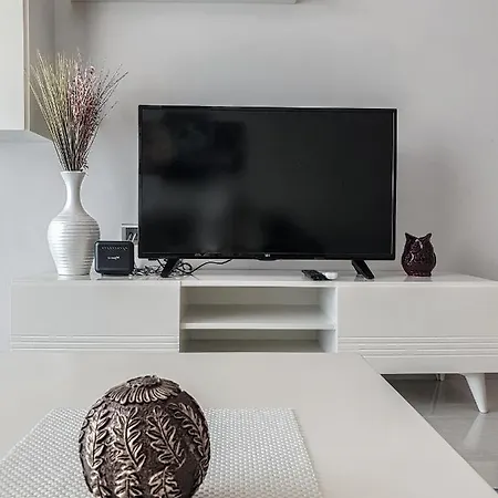 Appartement Sfera 69 *